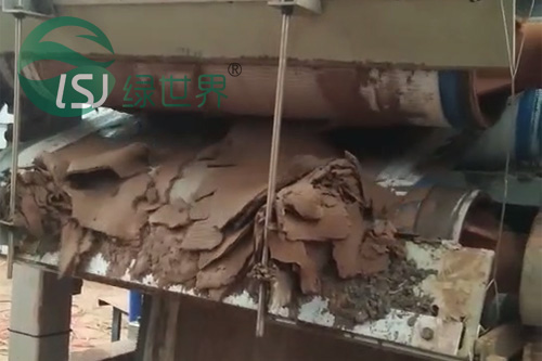 四川樂山陶瓷廠污泥脫水處理現(xiàn)場視頻 四川樂山陶瓷廠污泥脫水處理現(xiàn)場視頻